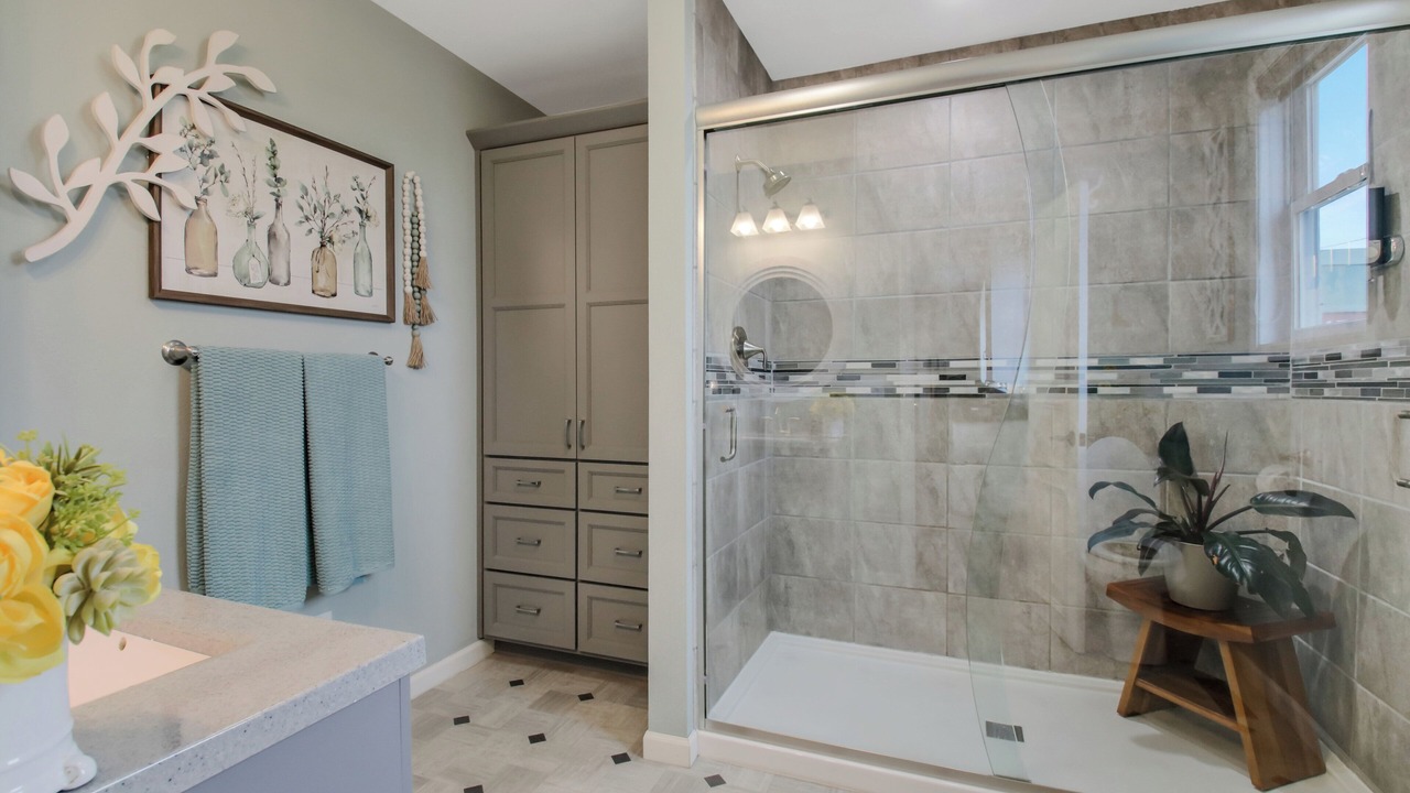 Photo of Bathroom in Bloomer