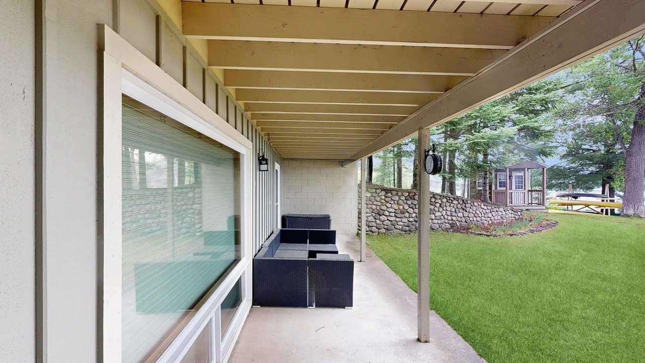 Photo of Patio Balcony in Arbor Vitae