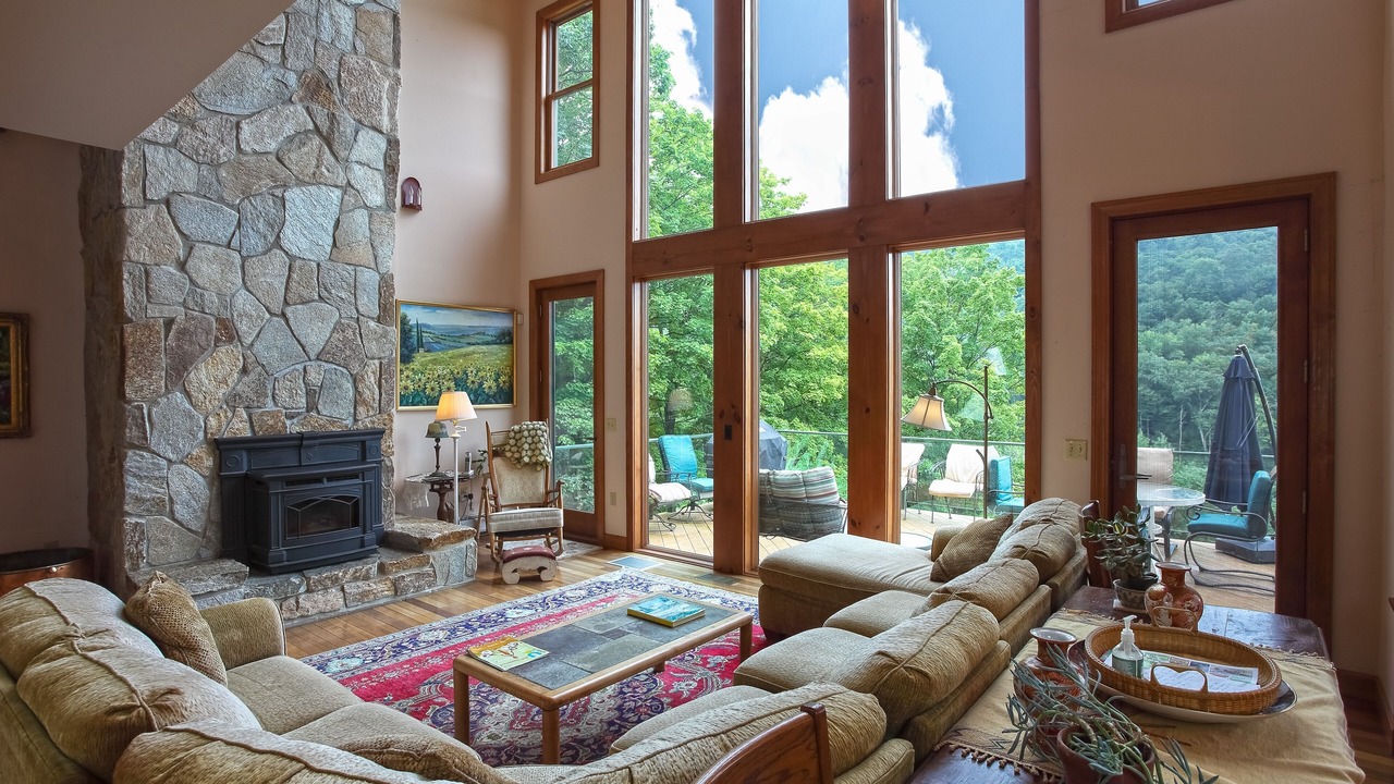 Photo of Livingroom in West Halifax