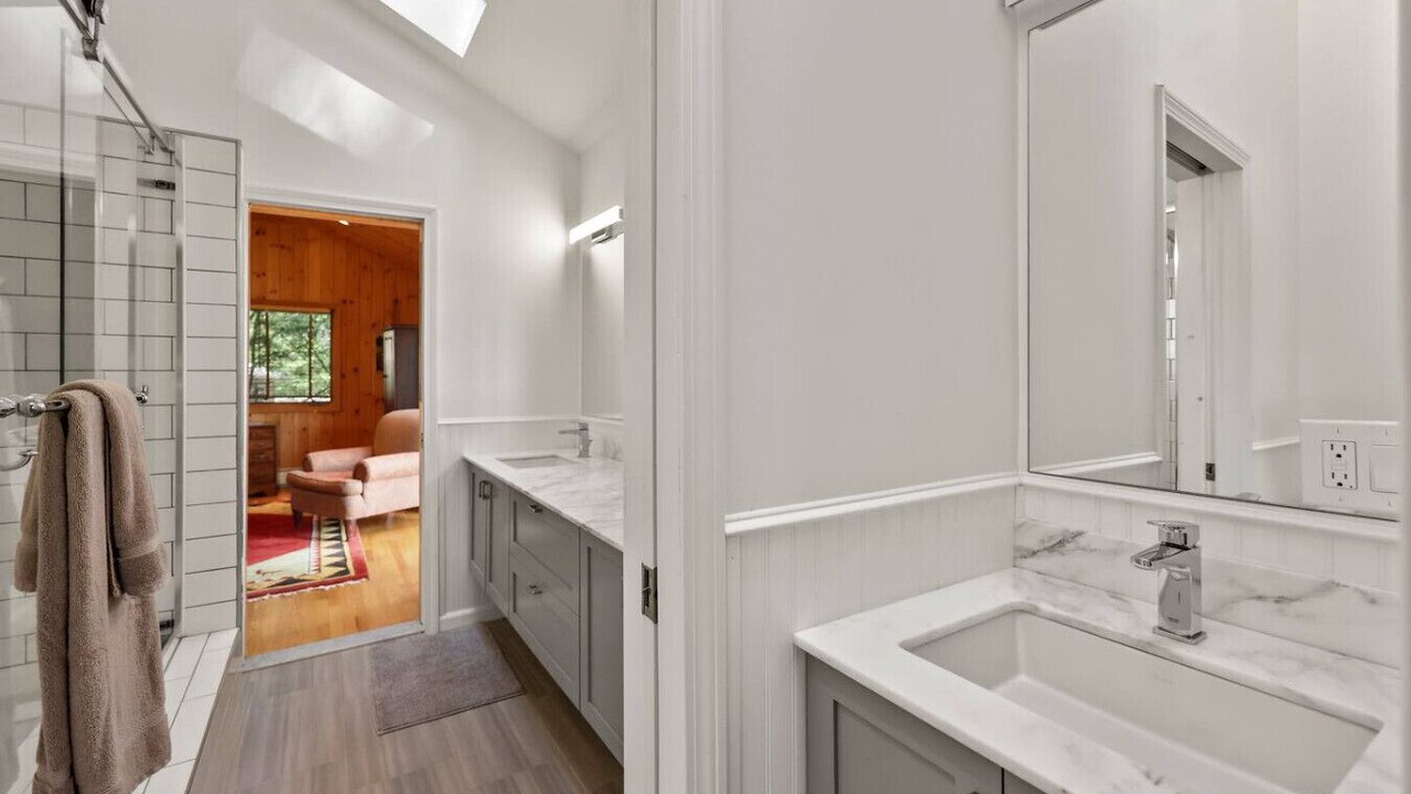 Photo of Bathroom in Tyringham