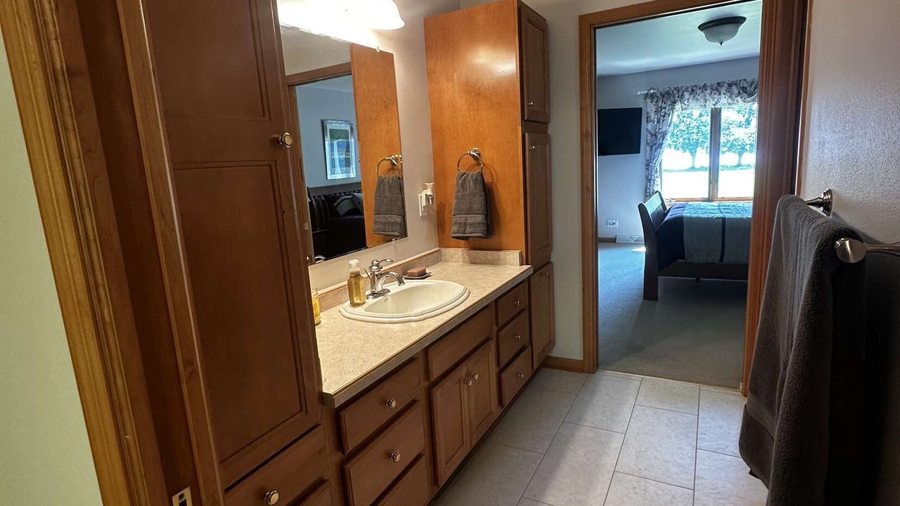Photo of Bedroom in Van Dyne