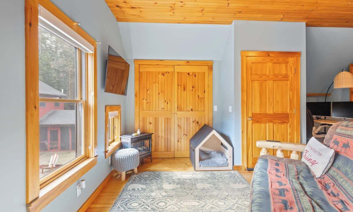 Photo of Livingroom in Elkins