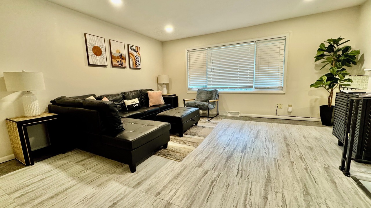 Photo of Livingroom in Robbinsdale