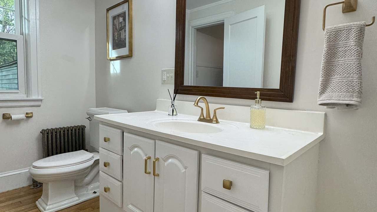 Photo of Bathroom in Holyoke