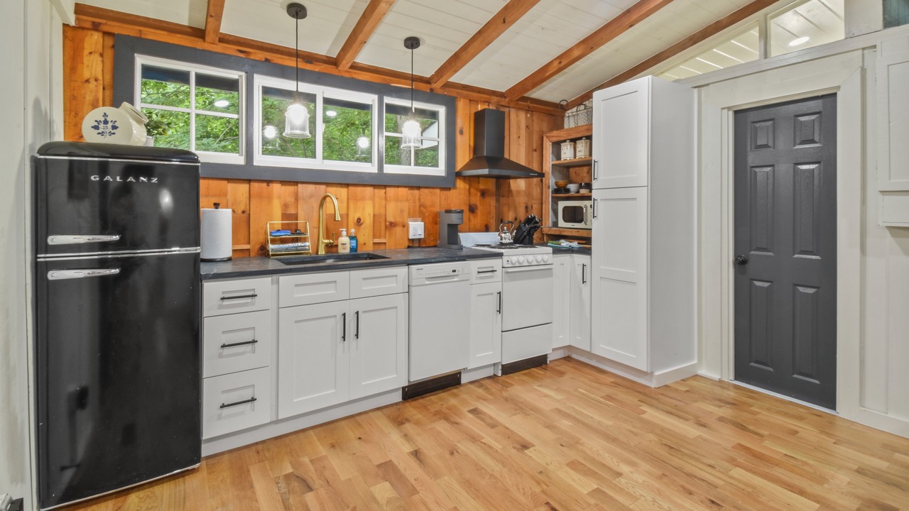 Photo of Kitchen in Bluemont