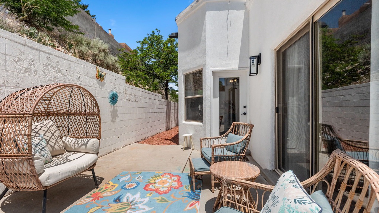 Photo of Patio Balcony in Paradise Hills Civic