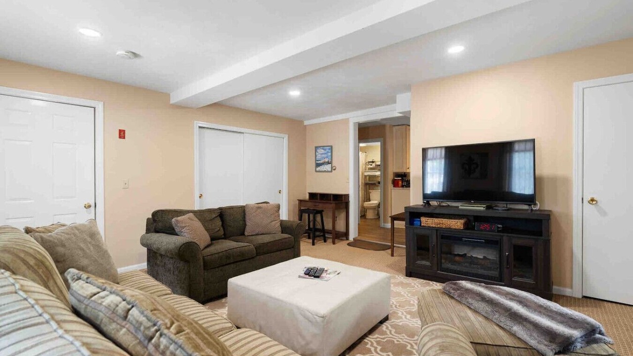 Photo of Livingroom in Amesbury