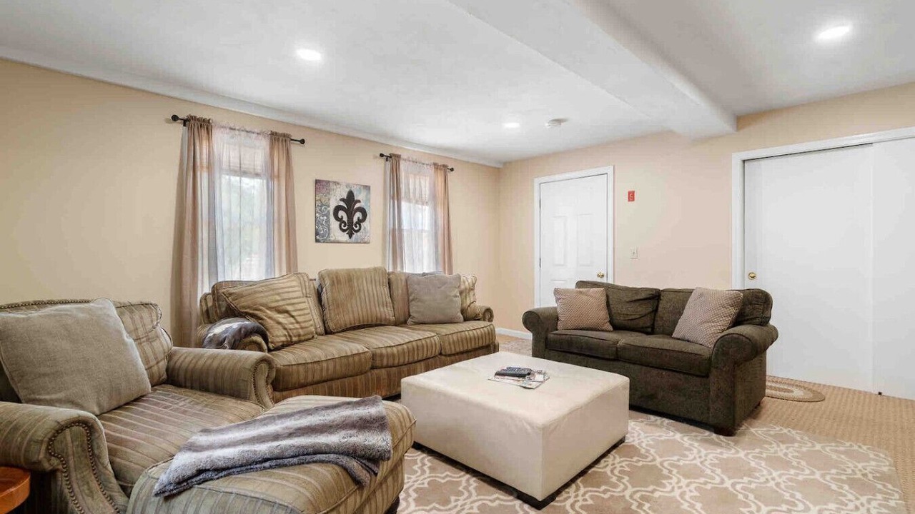 Photo of Livingroom in Amesbury