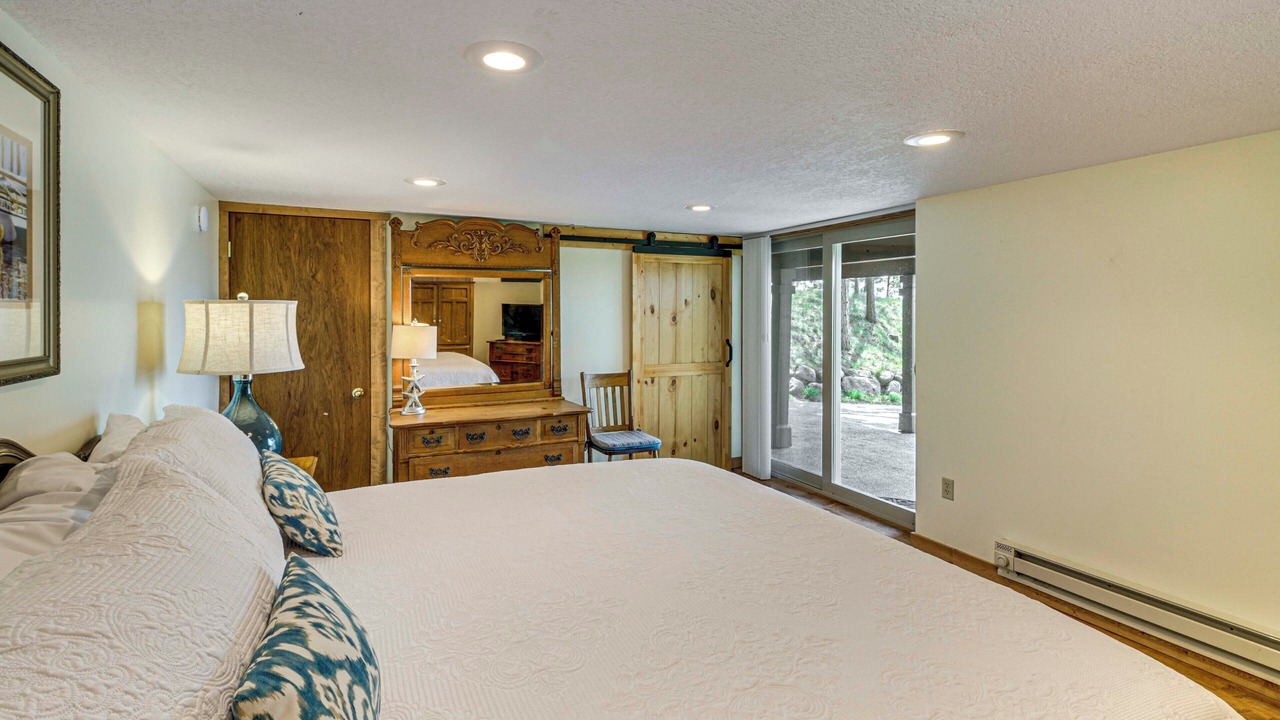 Photo of Bedroom in Crosslake