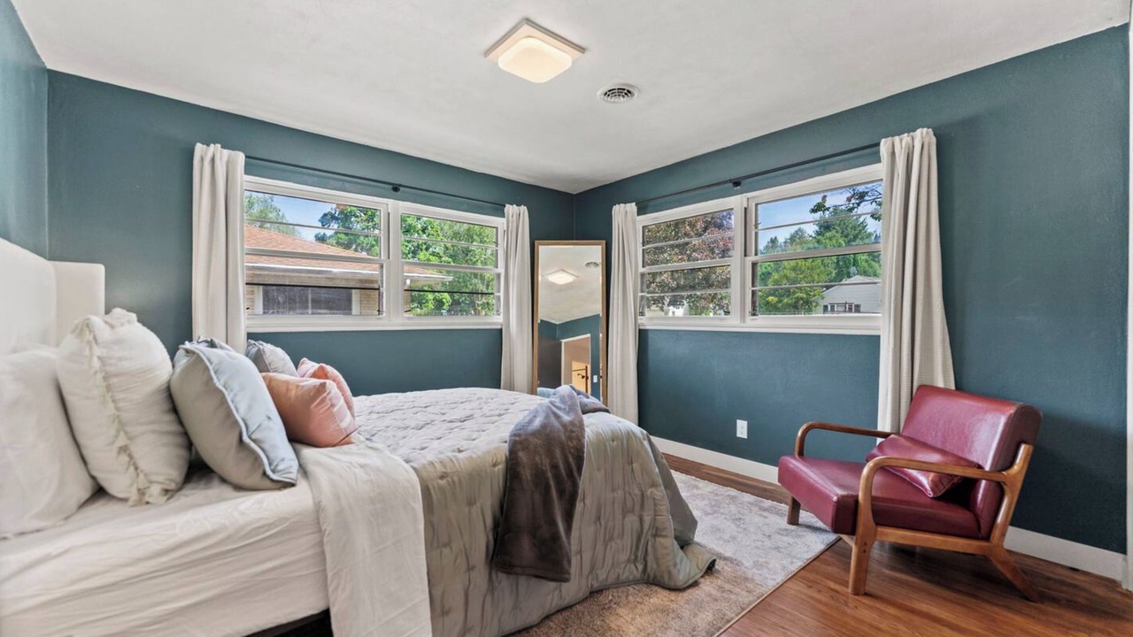 Photo of Bedroom in Janesville