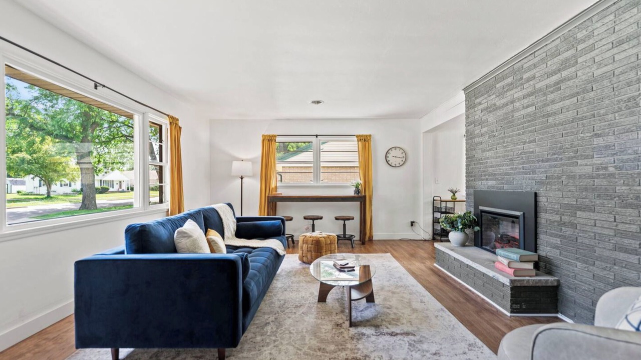 Photo of Livingroom in Janesville