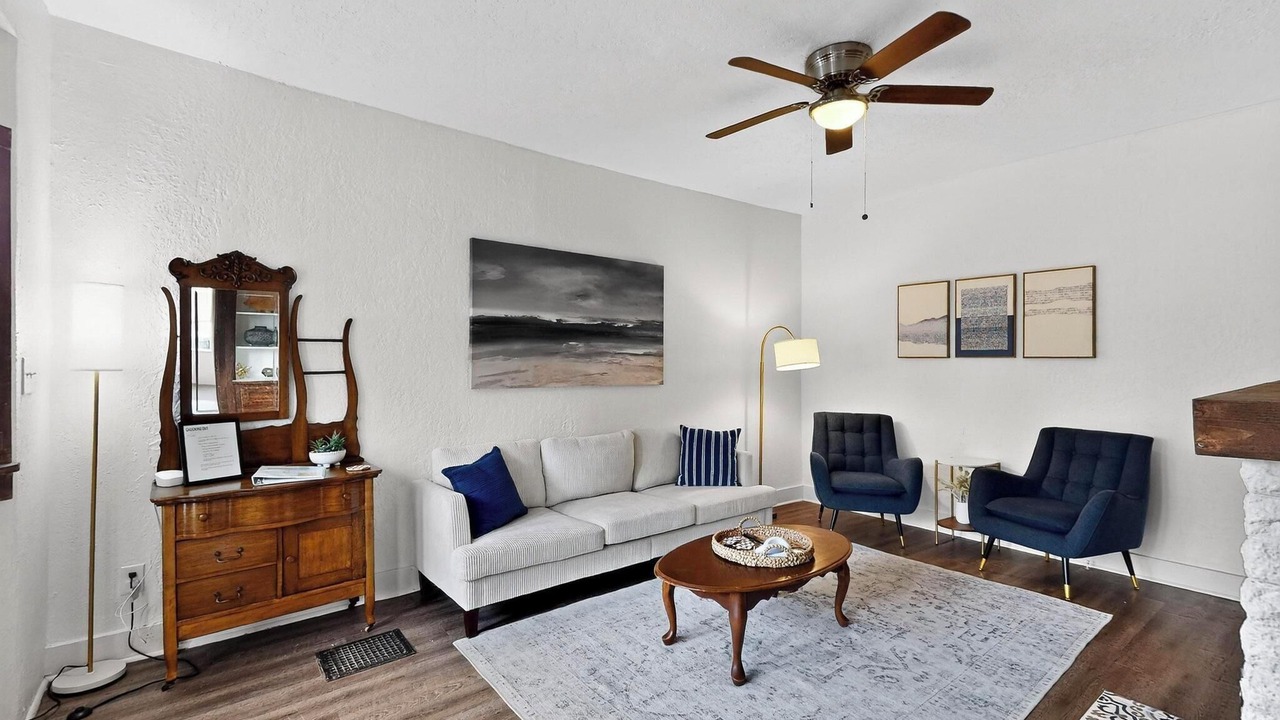 Photo of Livingroom in Downtown Albuquerque