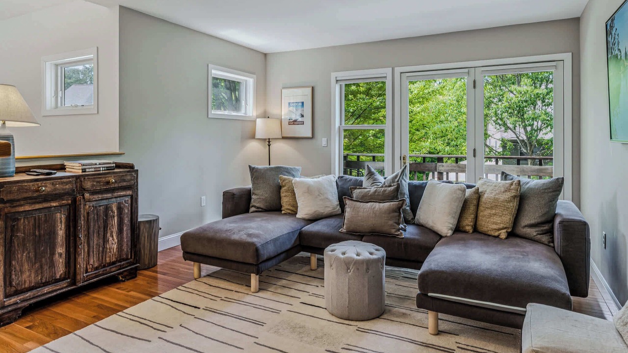 Photo of Livingroom in West Hartford