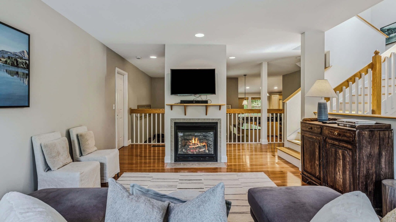 Photo of Livingroom in West Hartford
