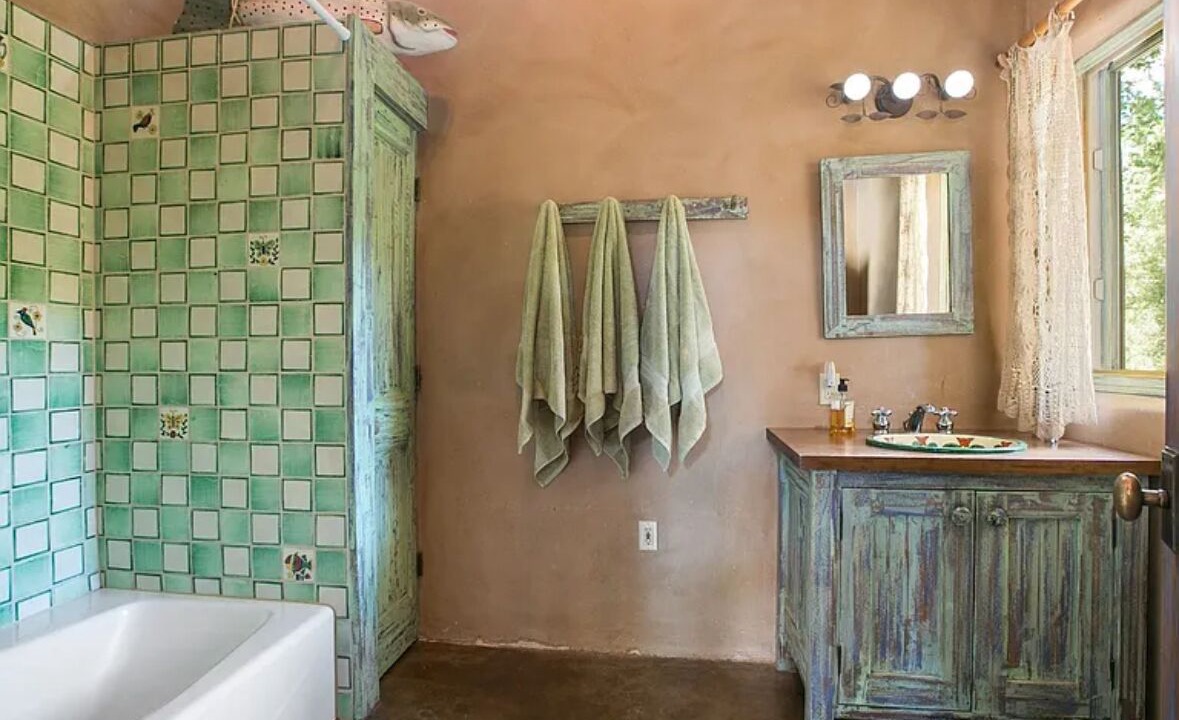 Photo of Bathroom in Arroyo Seco