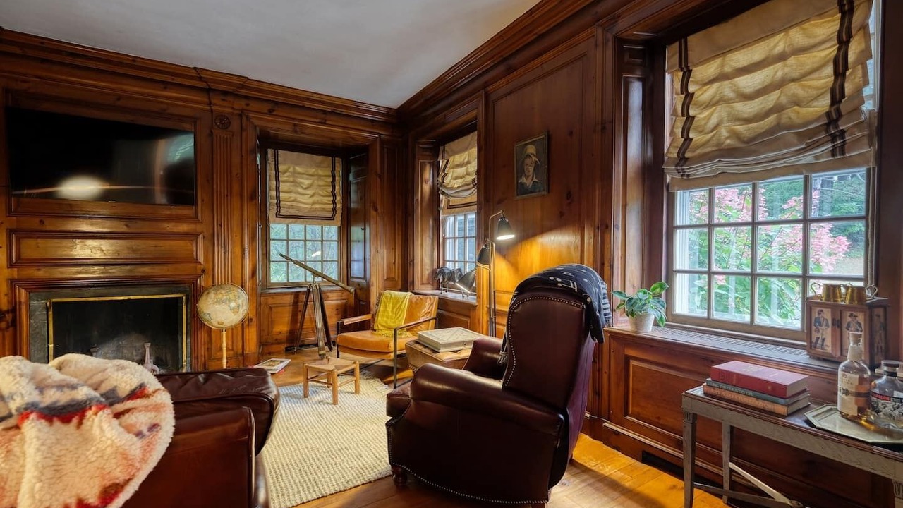 Photo of Livingroom in Pittsfield