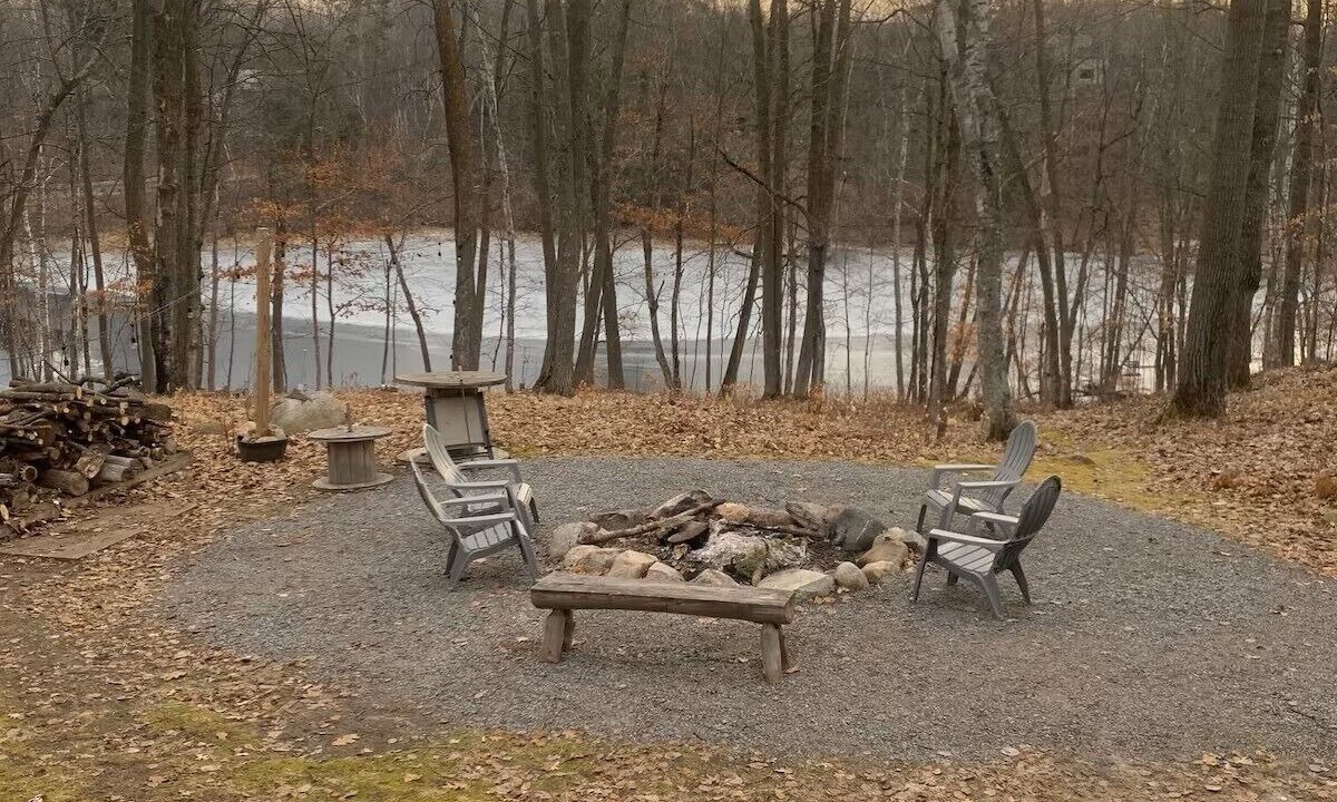 Photo of Outdoor in Emily