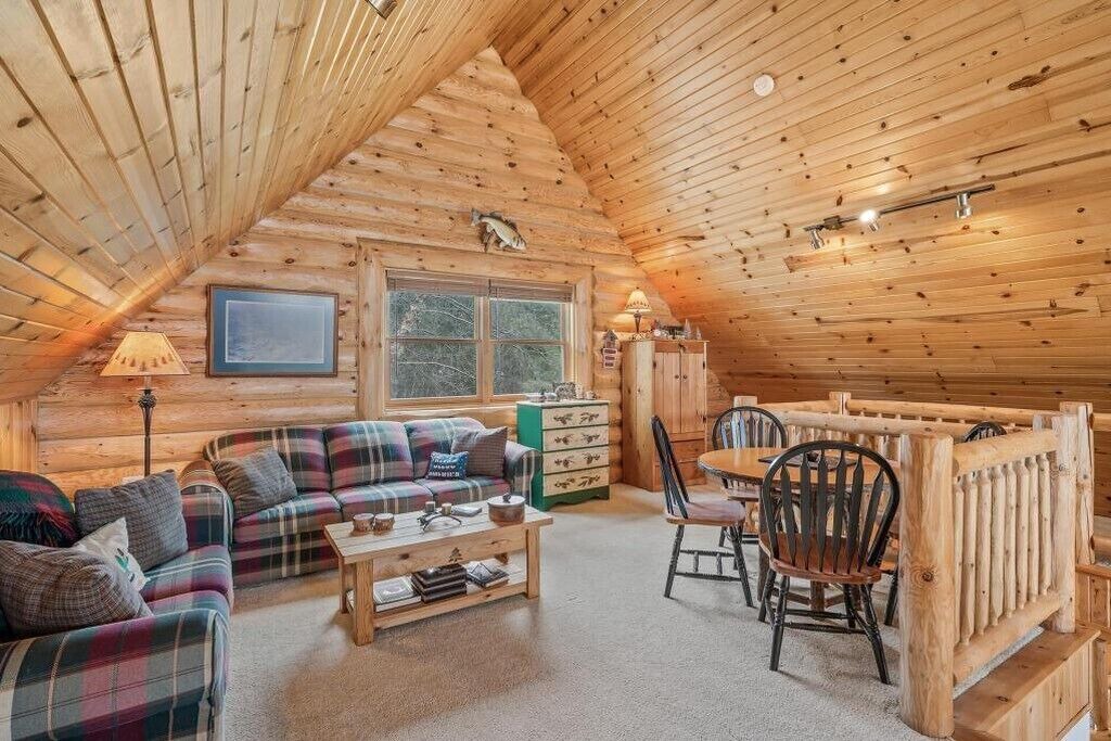 Photo of Livingroom in Rush City