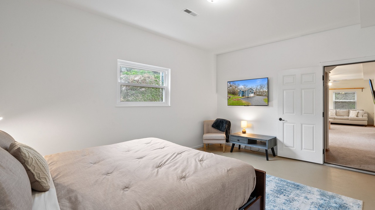 Photo of Bedroom in Twin Lakes