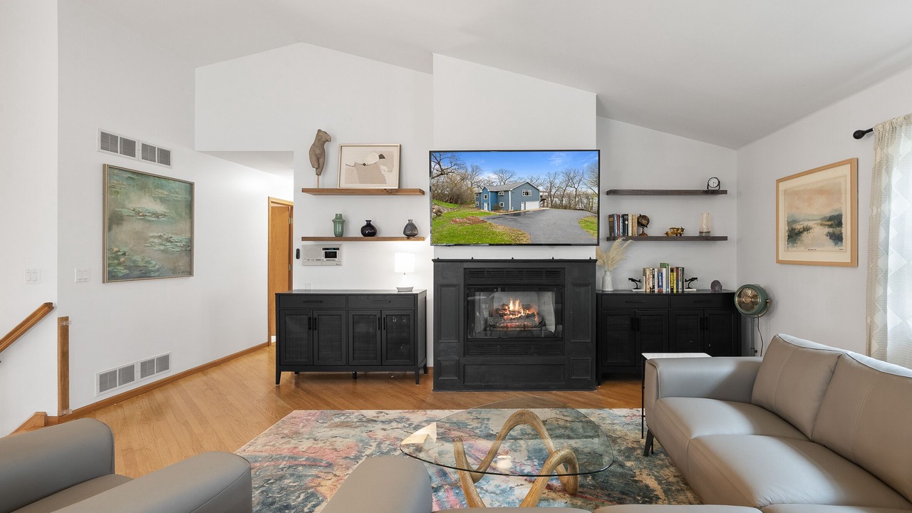Photo of Livingroom in Twin Lakes
