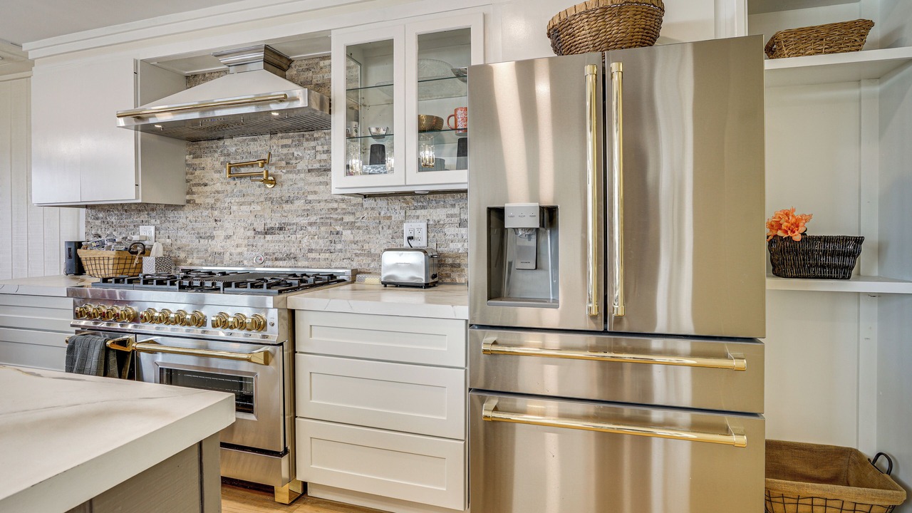 Photo of Kitchen in Little Canada
