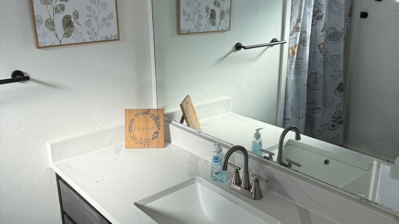 Photo of Bathroom in Alamosa
