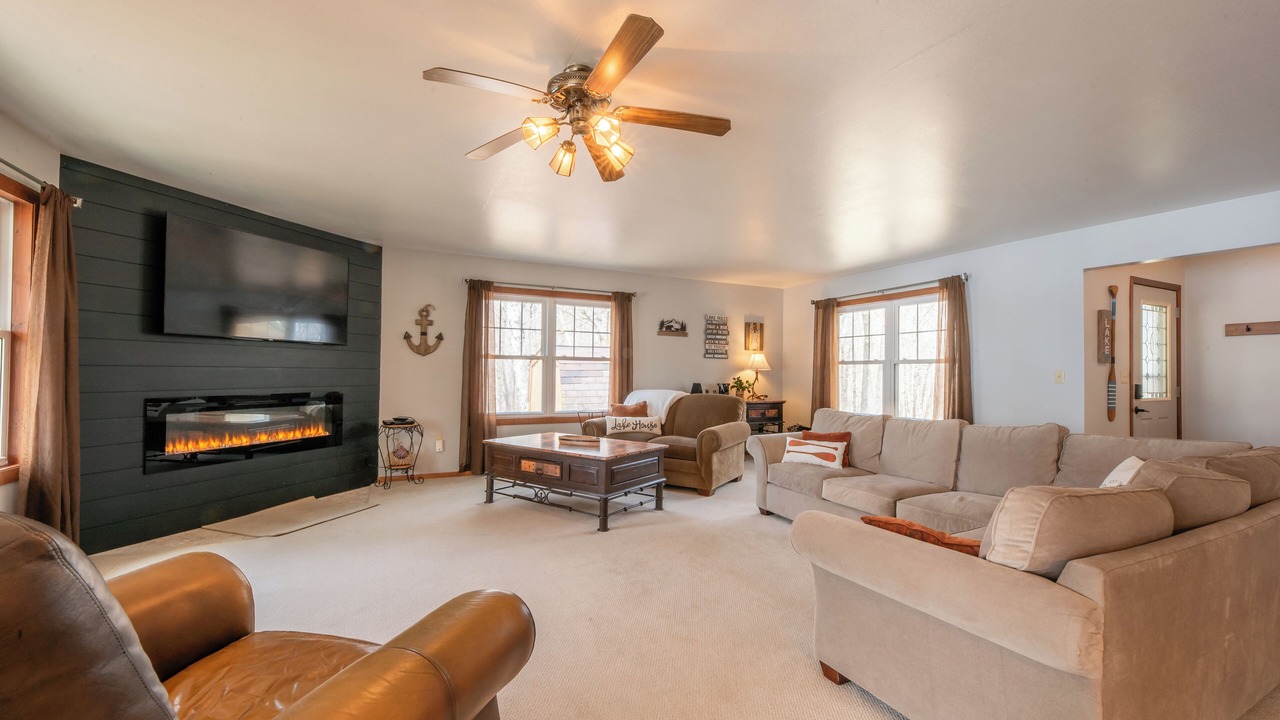 Photo of Livingroom in Birchwood