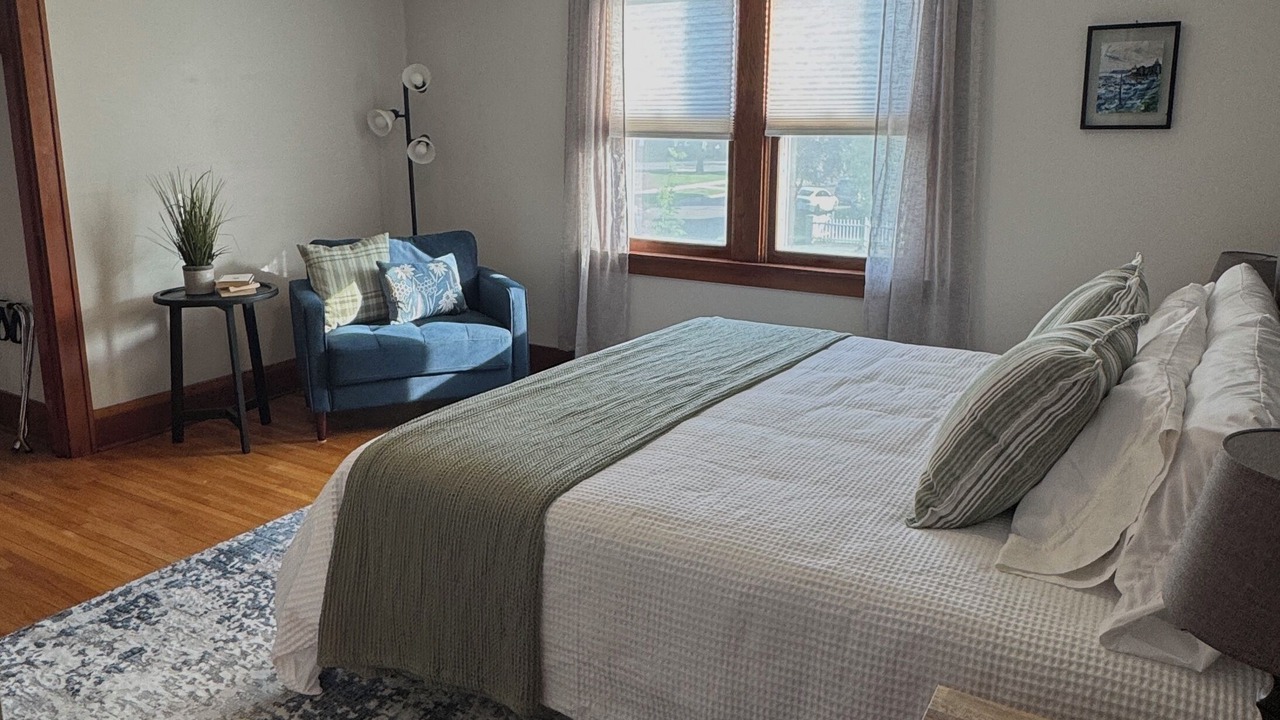 Photo of Bedroom in Lake City