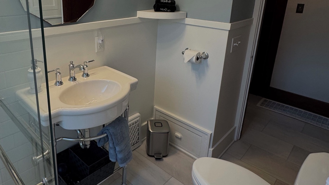Photo of Bathroom in Lake City