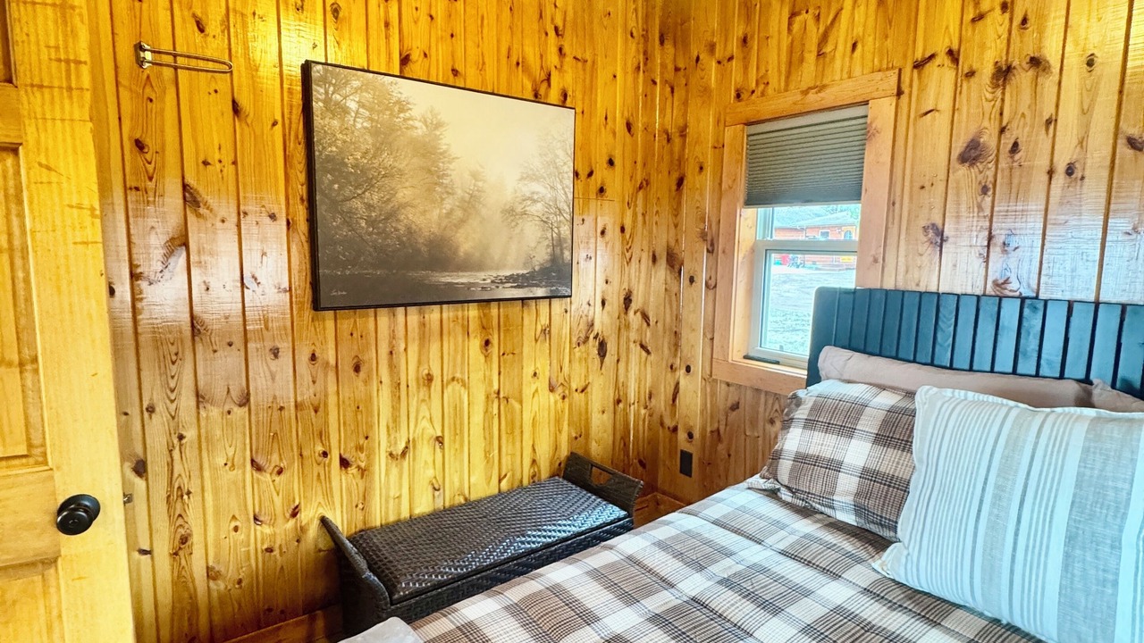 Photo of Bedroom in Spooner