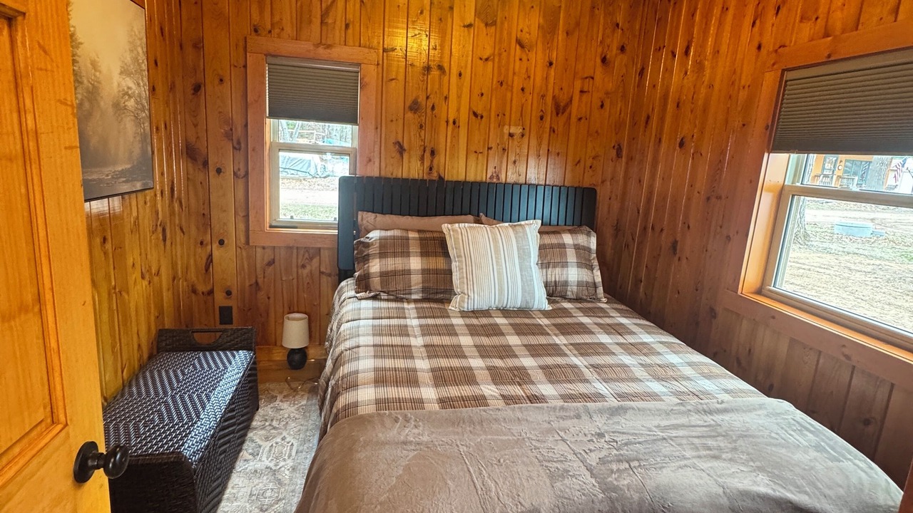 Photo of Bedroom in Spooner