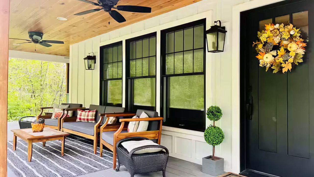 Photo of Patio Balcony in Huletts Landing