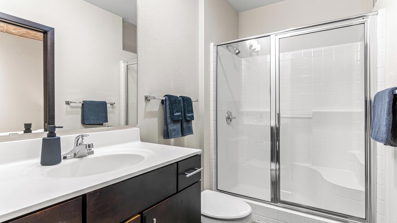 Photo of Bathroom in Warehouse District