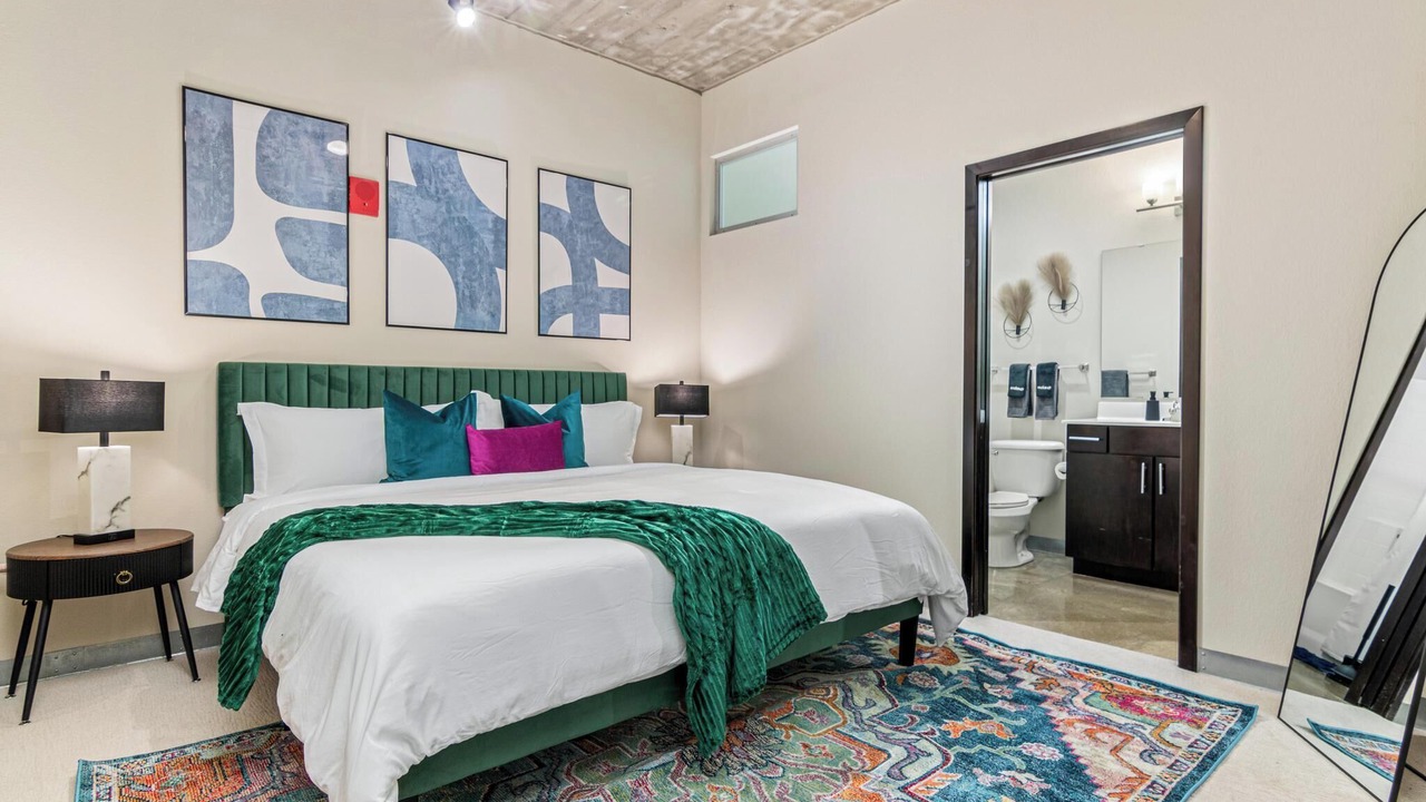 Photo of Bedroom in Warehouse District