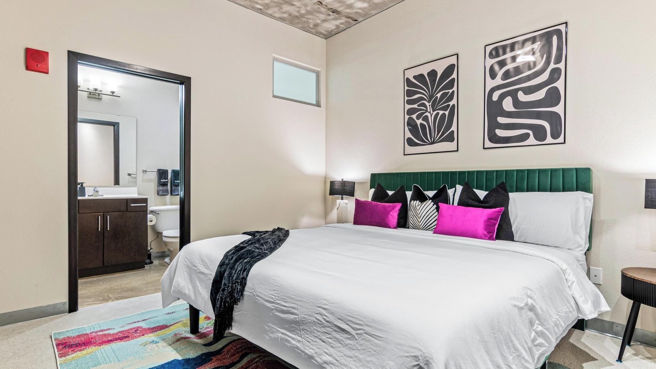 Photo of Bedroom in Warehouse District