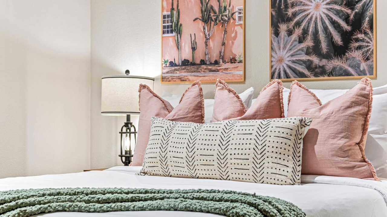 Photo of Bedroom in Warehouse District