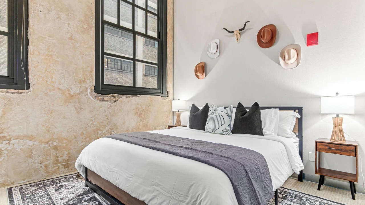 Photo of Bedroom in Warehouse District