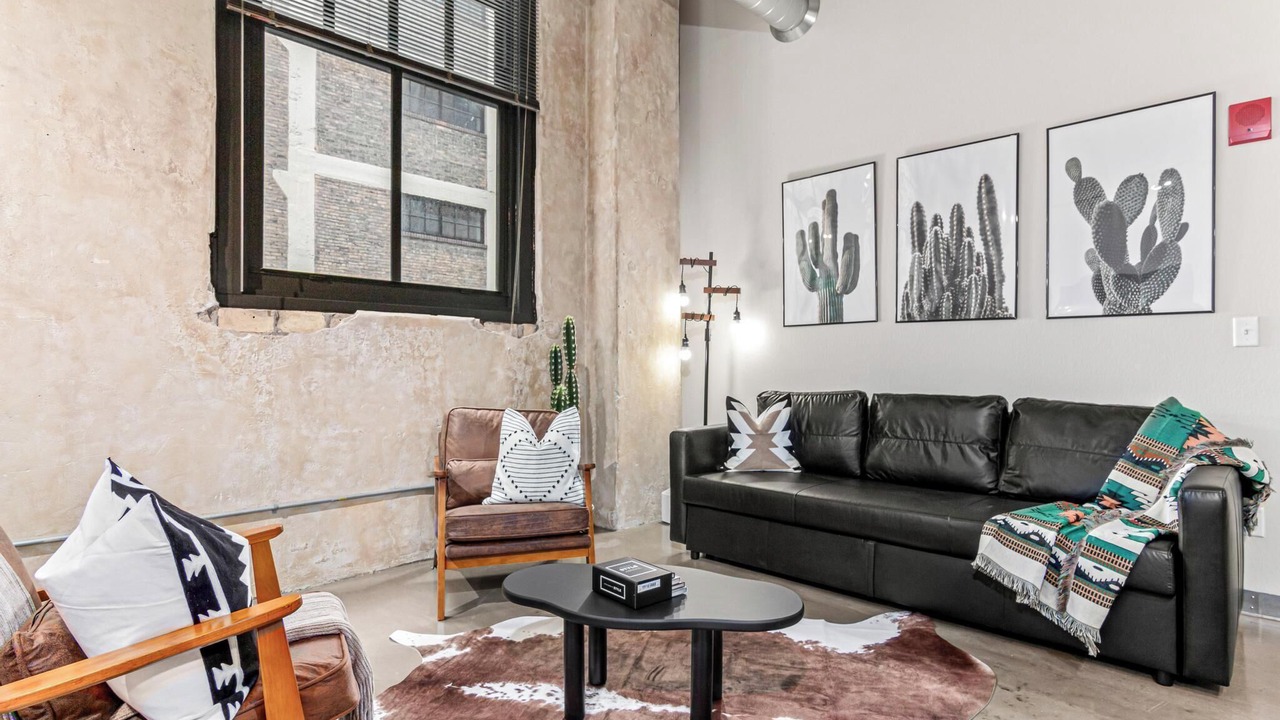 Photo of Livingroom in Warehouse District