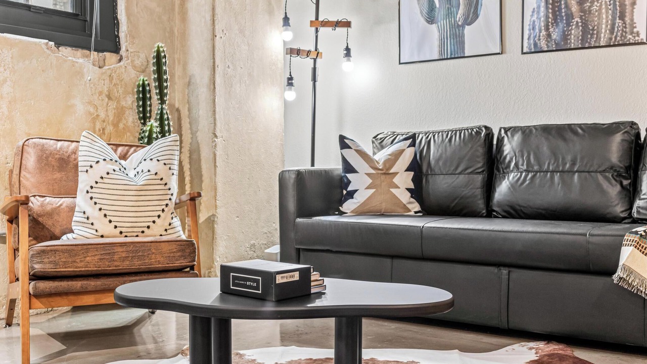 Photo of Livingroom in Warehouse District
