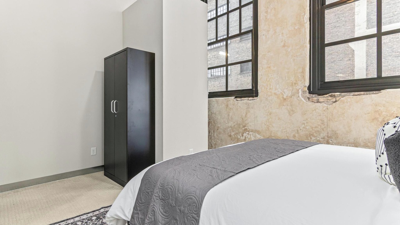 Photo of Bedroom in Warehouse District