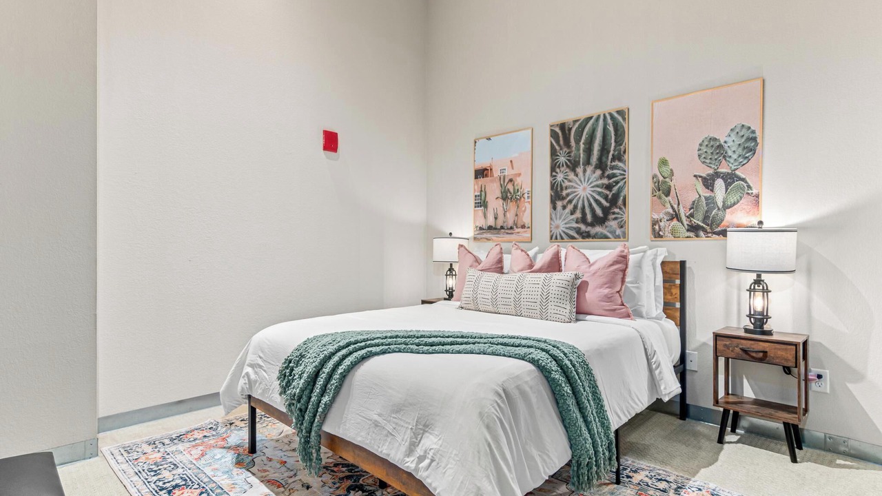 Photo of Bedroom in Warehouse District