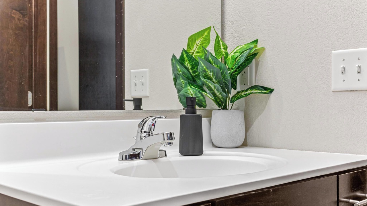 Photo of Bathroom in Warehouse District