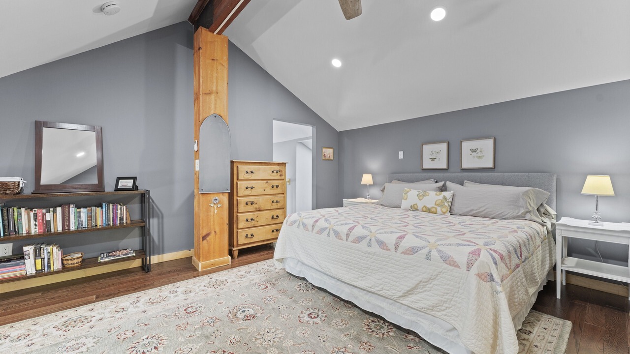 Photo of Bedroom in Day