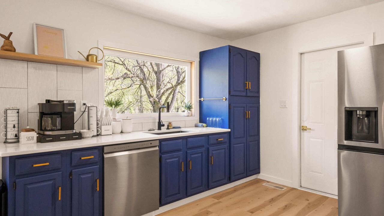 Photo of Kitchen in Deep Water