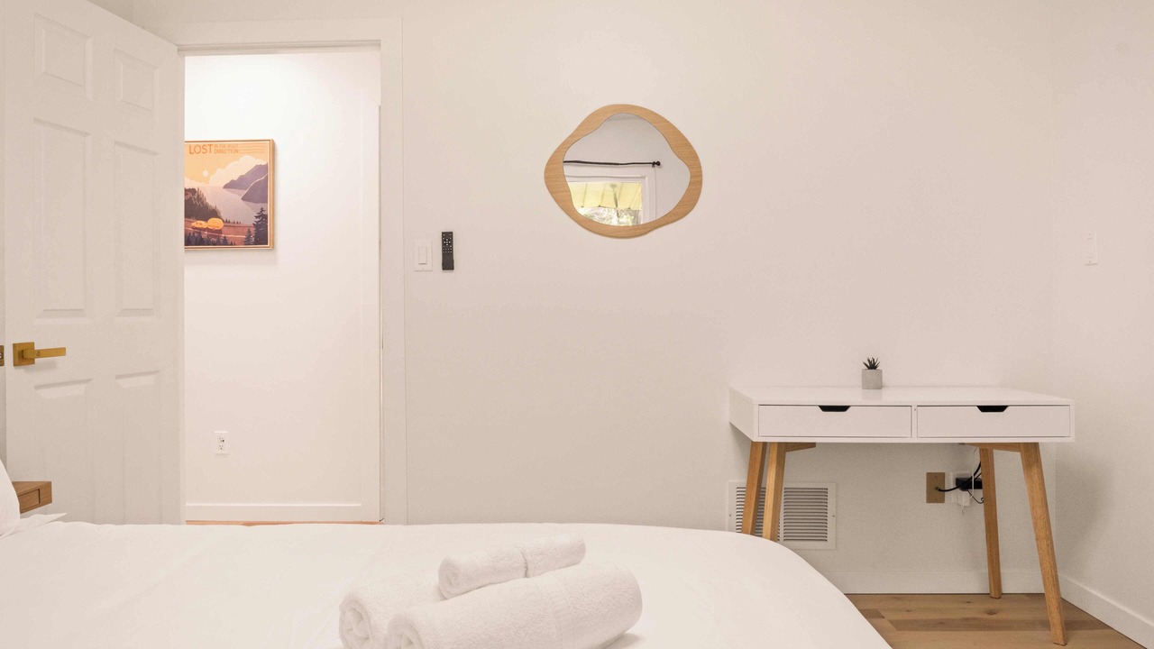 Photo of Bedroom in Deep Water