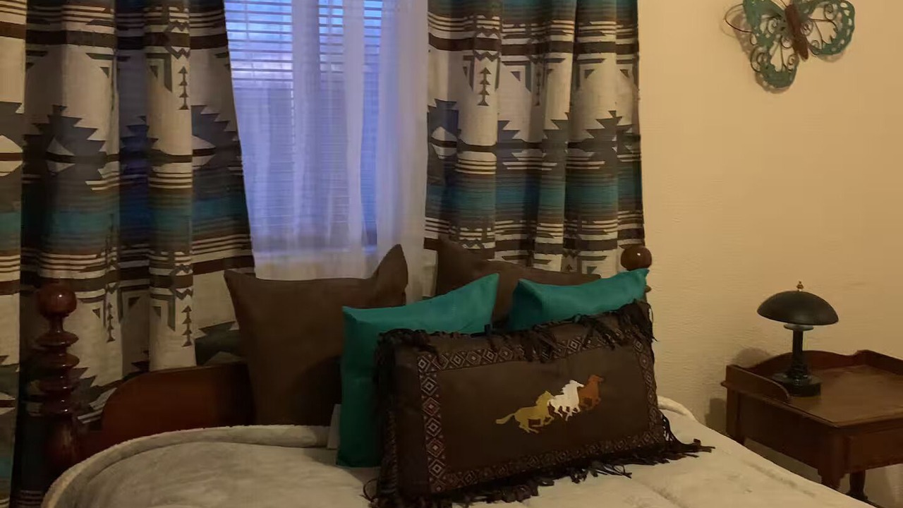 Photo of Bedroom in Arroyo Seco