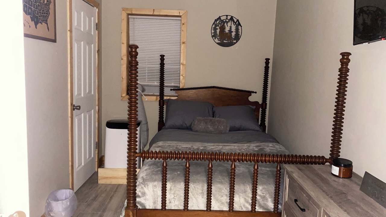 Photo of Bedroom in Newtown