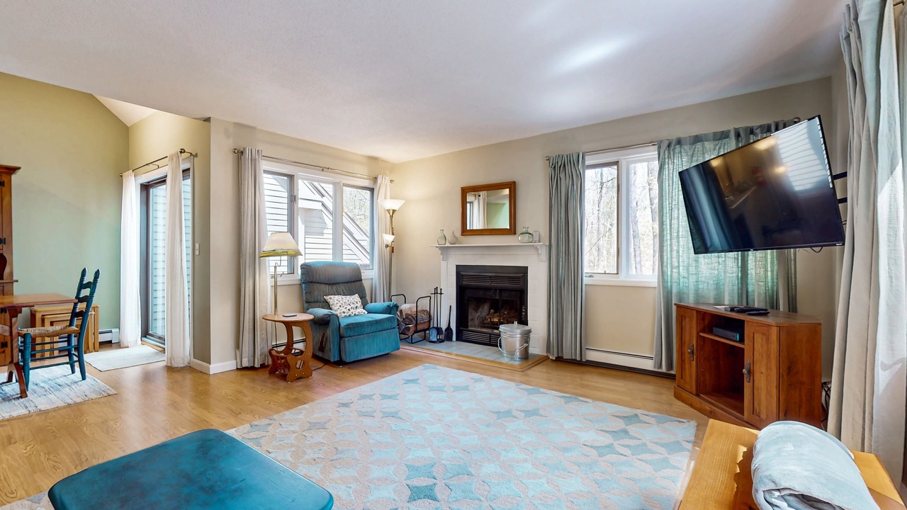 Photo of Livingroom in West Hartford