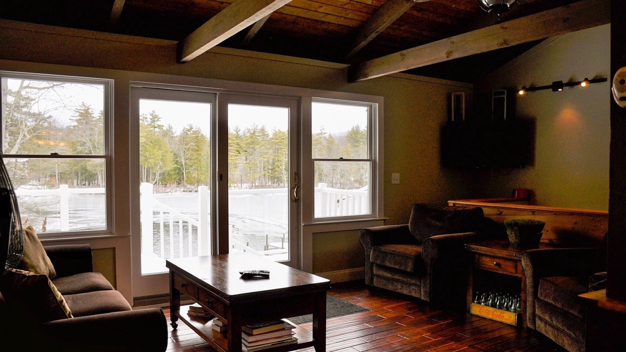 Photo of Livingroom in Meredith