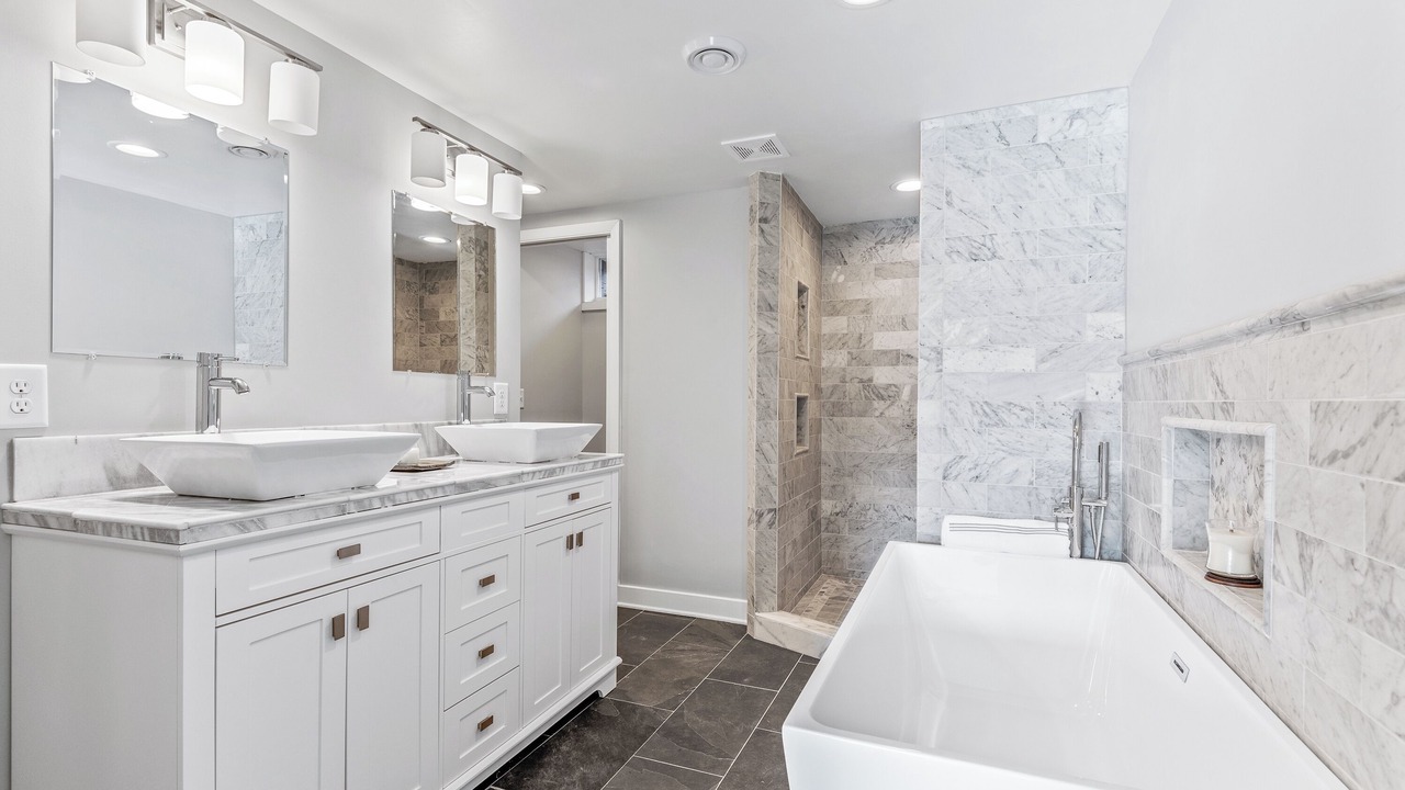Photo of Bathroom in St Croix Falls